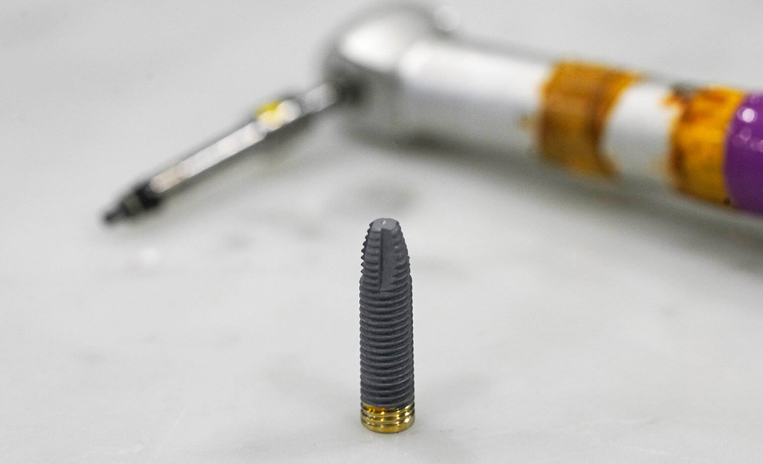 MATERIALS USED FOR DENTAL IMPLANTS